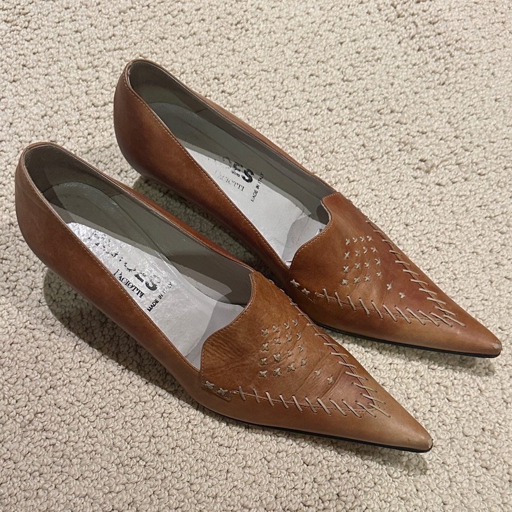 Vintage y2k pointed toe Cesare Paciotti brown leather kitten heel Shoes